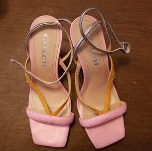 NWOT Coach dress sandals size 6.5 Not perfect.